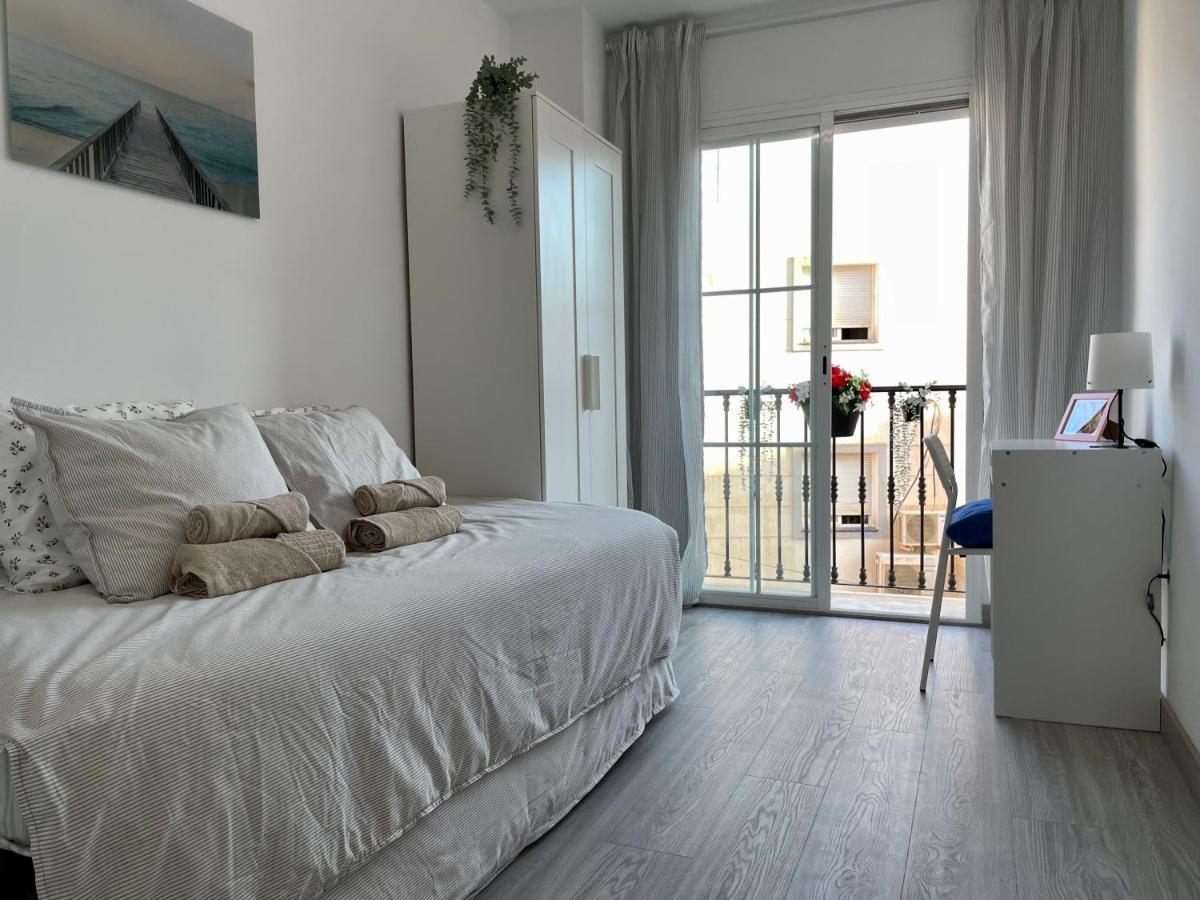 Moderno Piso De 3 Dormitorios En La Playa De Rincon De La Victoria Malaga Ngoại thất bức ảnh